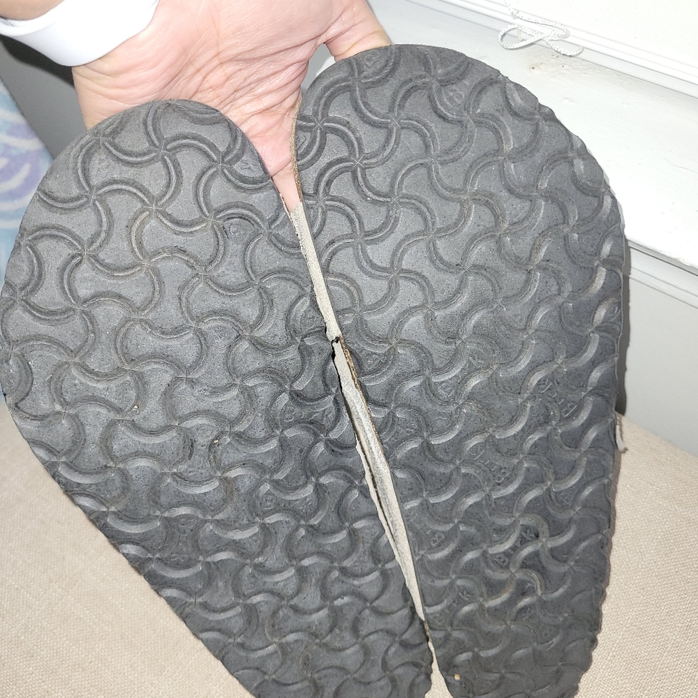Birkenstock Size 43  Men's Sandals in Light Gray. Used Like New - Picture 7 of 8